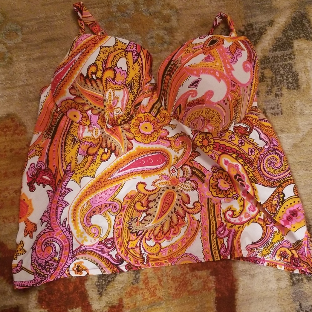 Cacique swim tank and bottoms